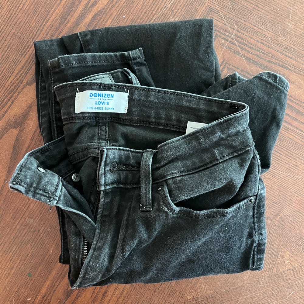Black Denizen Levi High Rise Skinny Jeans